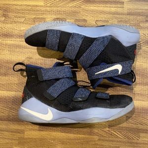 Lebron soldier 11